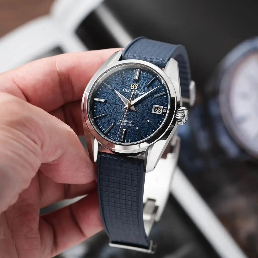 グランドセイコーオメガスピードマスター 19 ミリメートル  - Omega Watch Speedmaster のレビューと価格